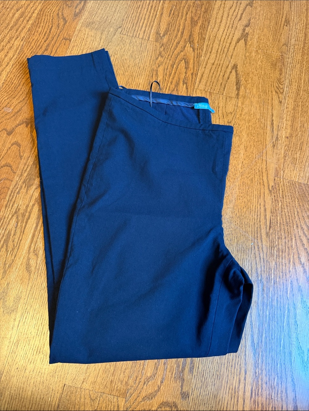 J McLaughlin navy stretch flat front ankle crop pants - size 8